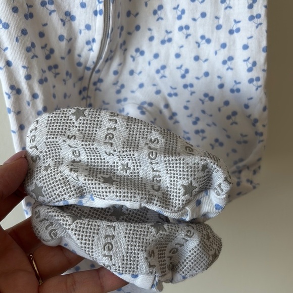 Carter's White and Pink Footies with Enclosed Feet - Picture 3 of 4